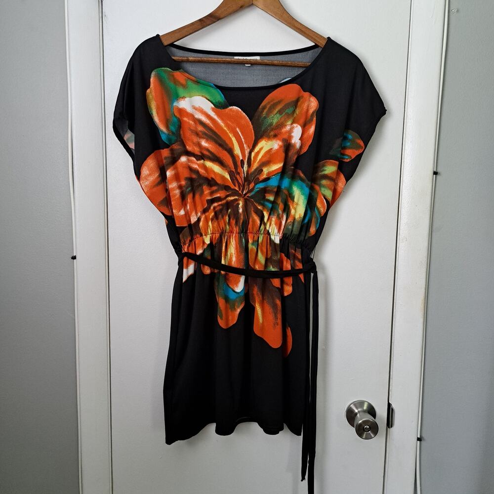 Charlotte Russe Floral Printed Belted Top Size Medium - Picture 1 of 5